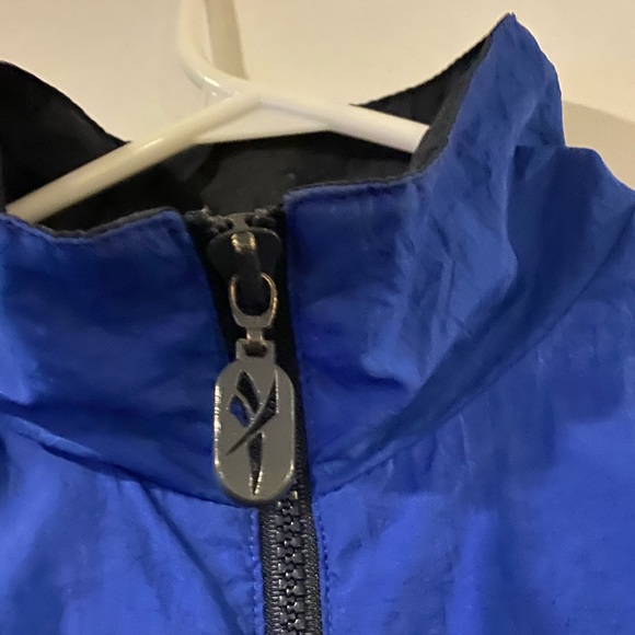 SOLD Vintage Reebok windbreaker 💙 - Picture 3 of 3